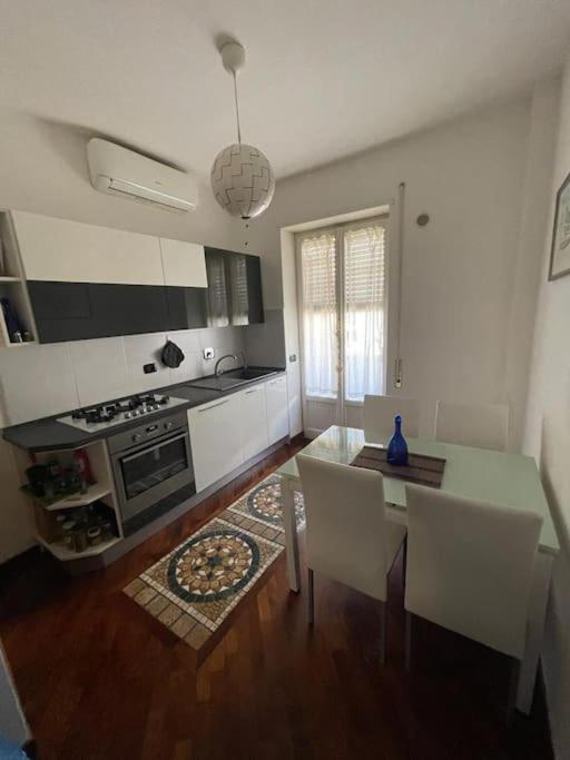 Appartamento Center Rome A Pochi Passi Dal Colosseo Esterno foto